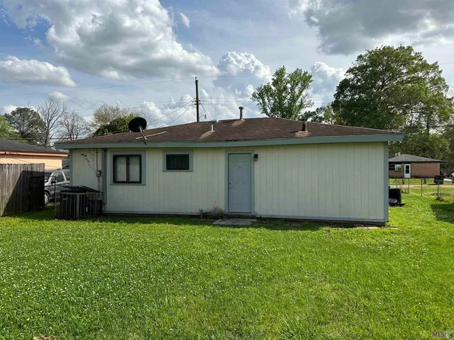 $1,000 | 2551 75th Avenue, Unit 1, Baton Rouge, LA 70807