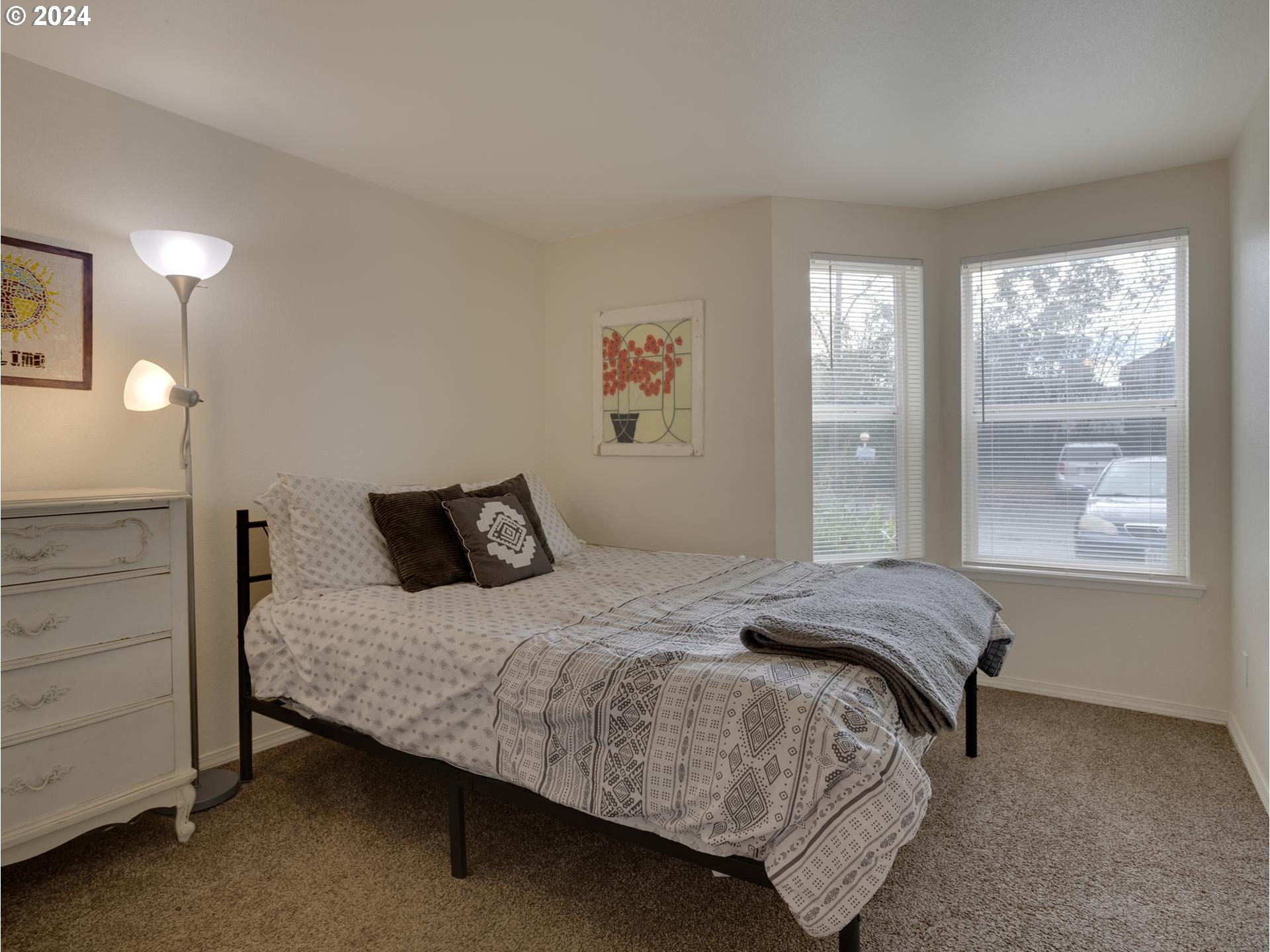 8913 Southeast Rhone Street Portland, OR 97266 - Photo 15 of 36