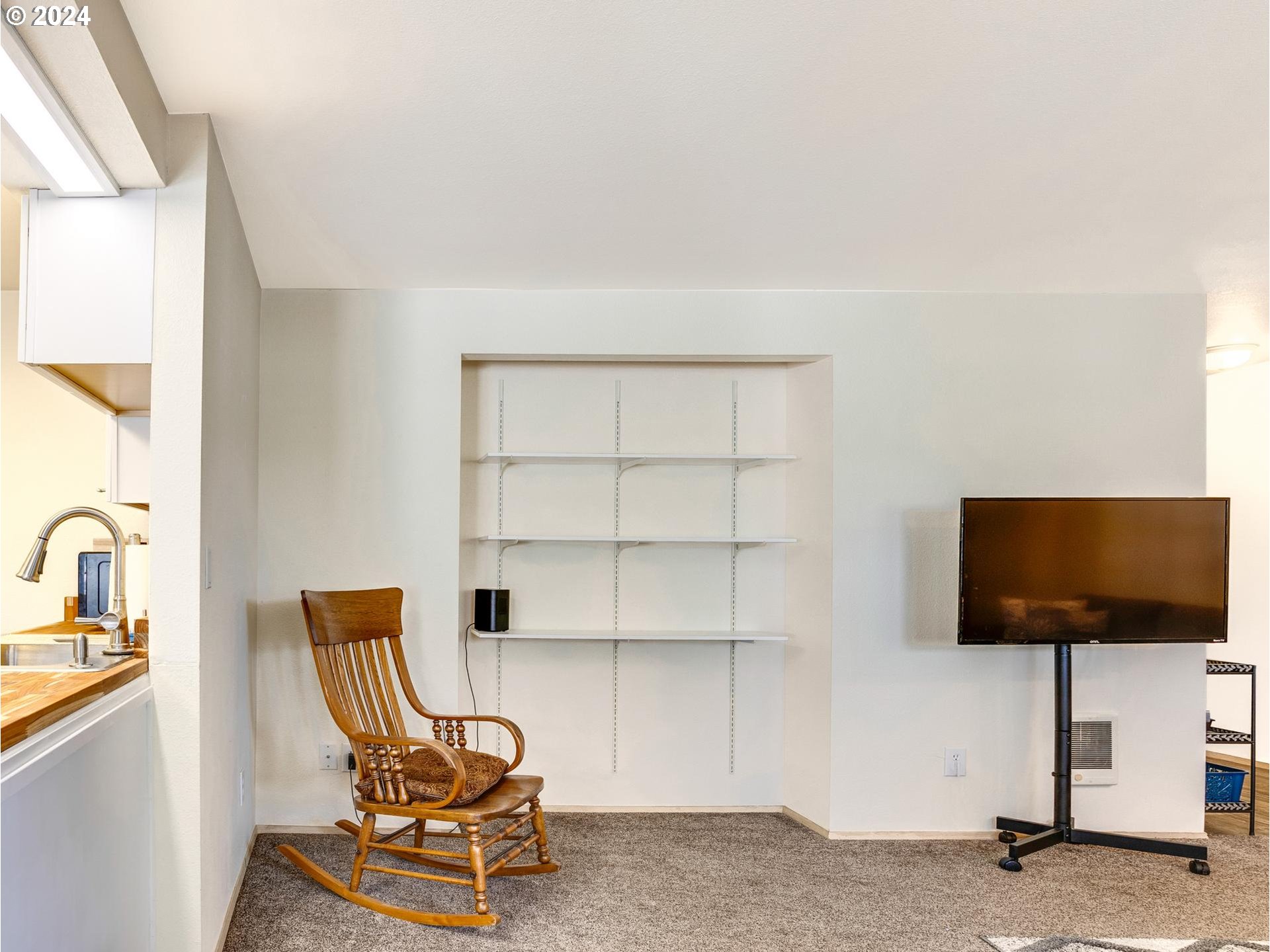 8913 Southeast Rhone Street Portland, OR 97266 - Photo 21 of 36