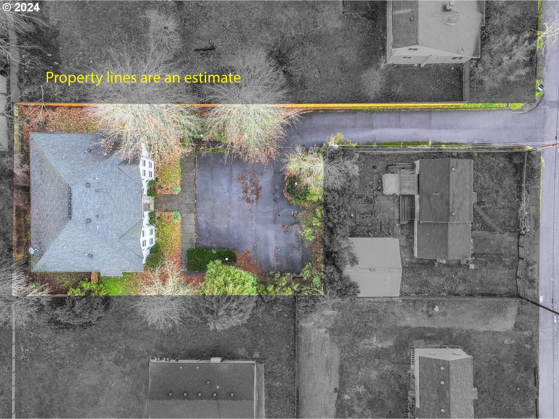 8913 Southeast Rhone Street Portland, OR 97266 - Photo 33 of 36