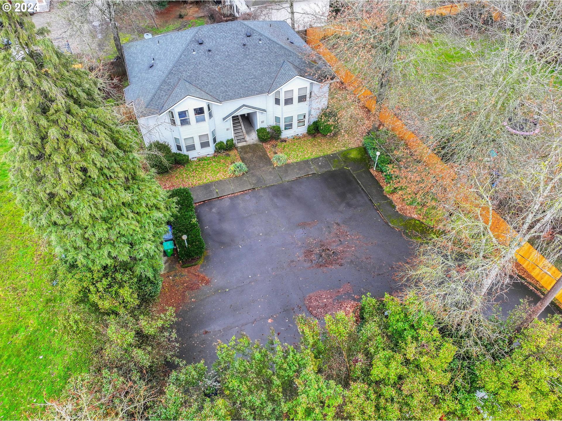 8913 Southeast Rhone Street Portland, OR 97266 - Photo 34 of 36