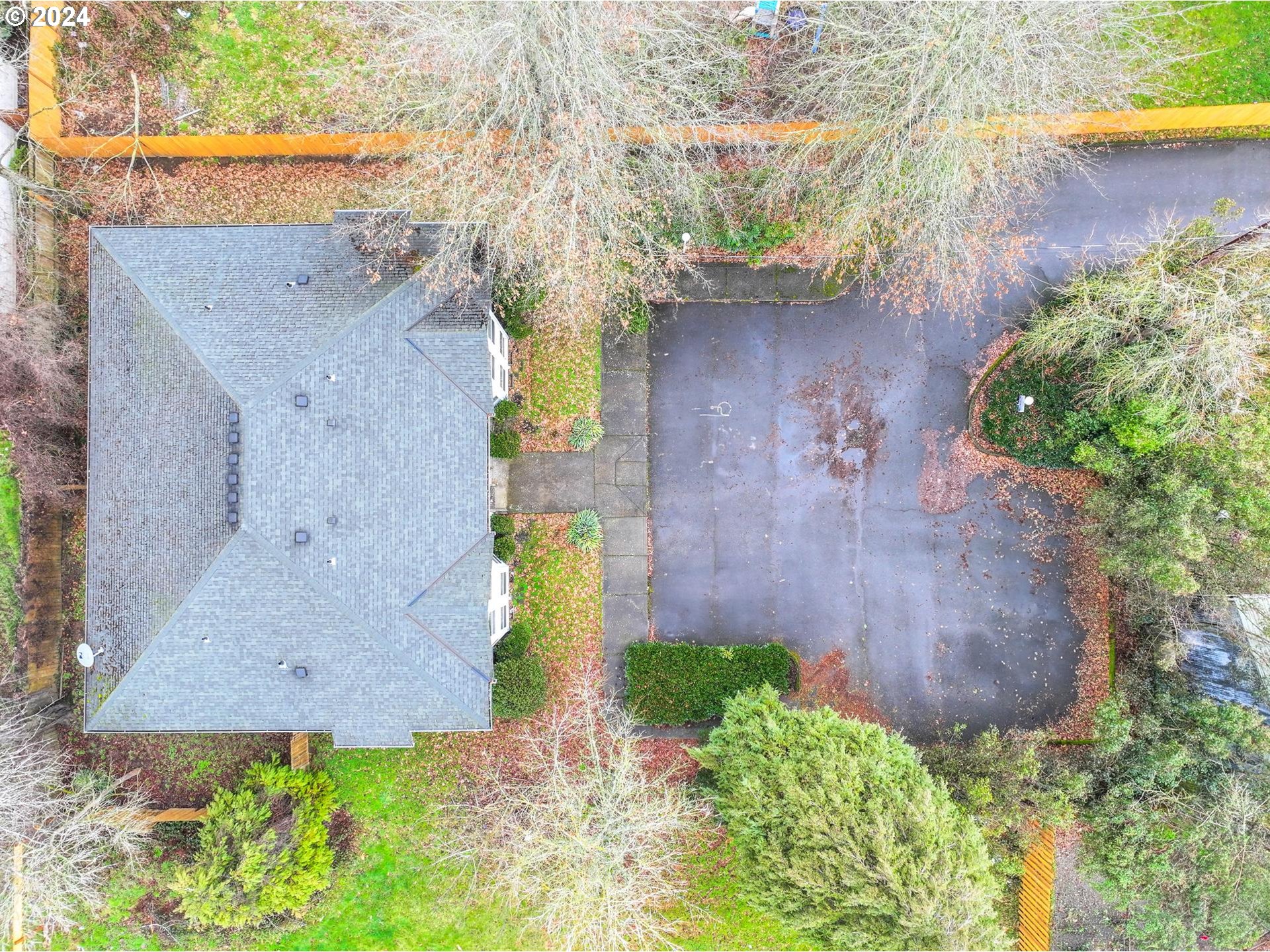 8913 Southeast Rhone Street Portland, OR 97266 - Photo 35 of 36