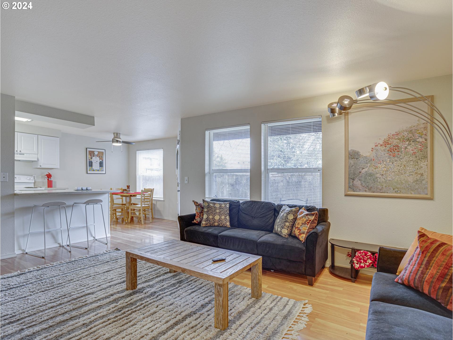 8913 Southeast Rhone Street Portland, OR 97266 - Photo 5 of 36