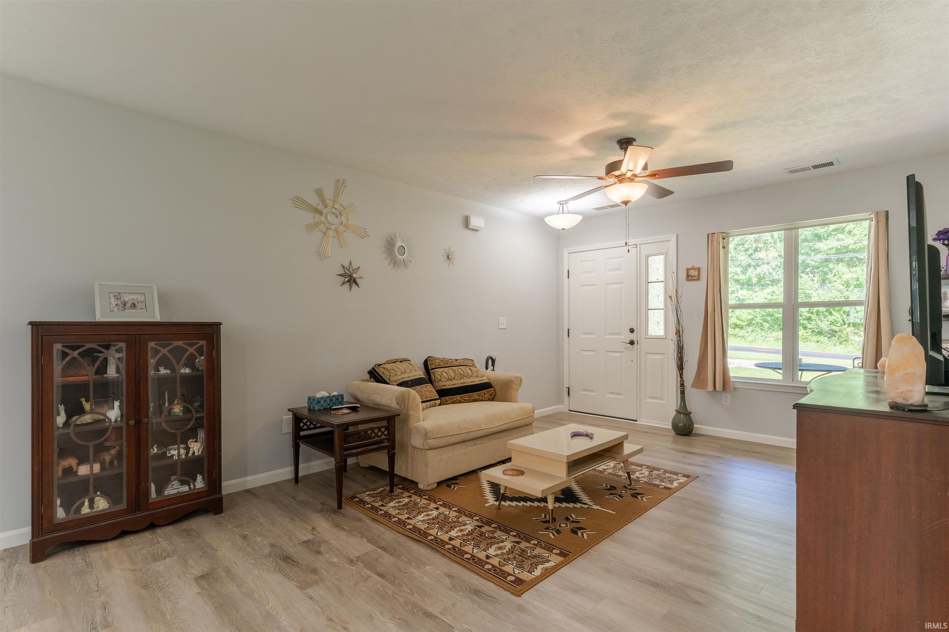 10320 Old State Road Evansville, IN 47711 - Photo 5 of 36