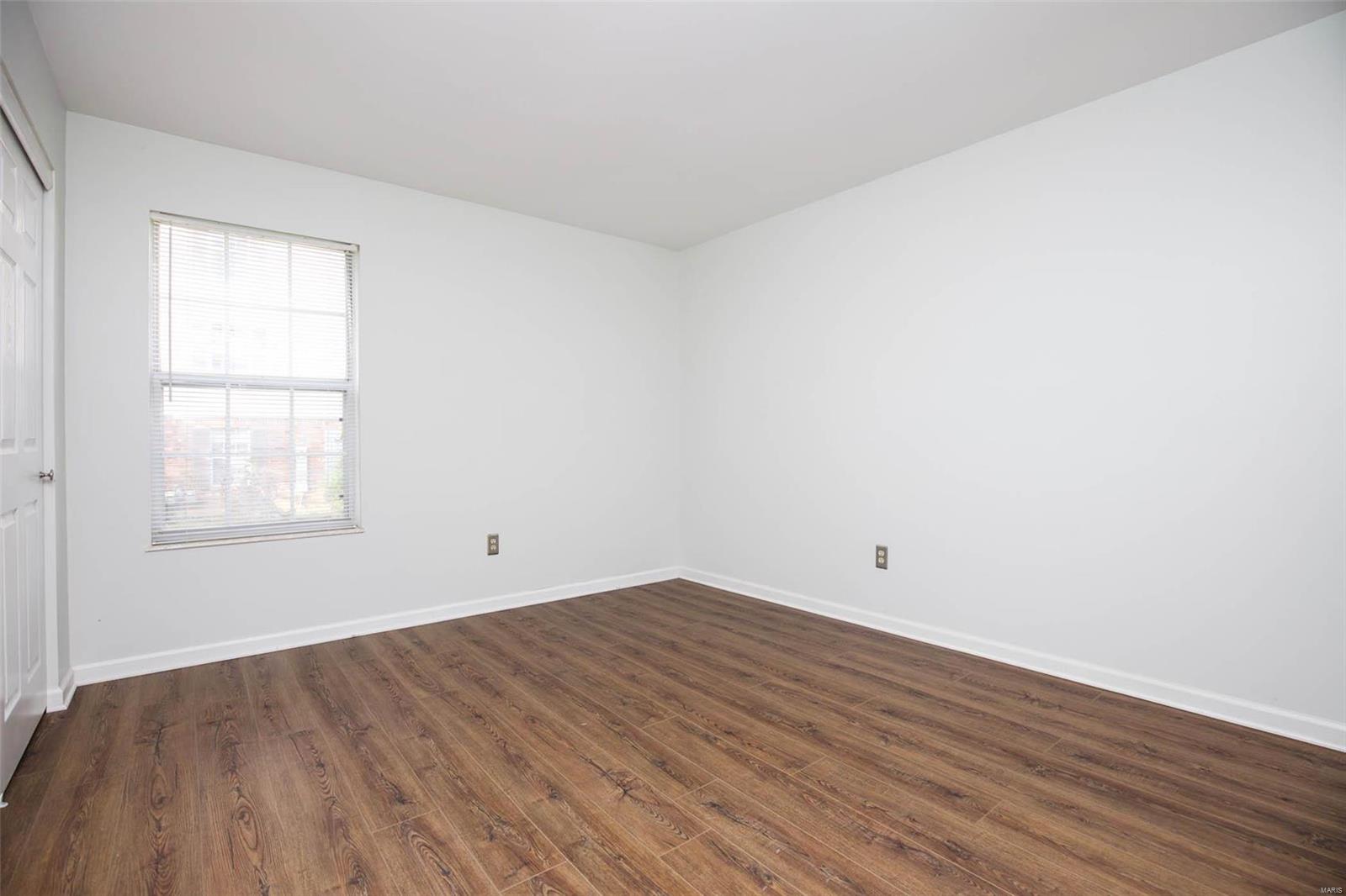 733 Ridgeside Drive, Unit B Ballwin, MO 63021 - Photo 8 of 18 Gallery Image 8