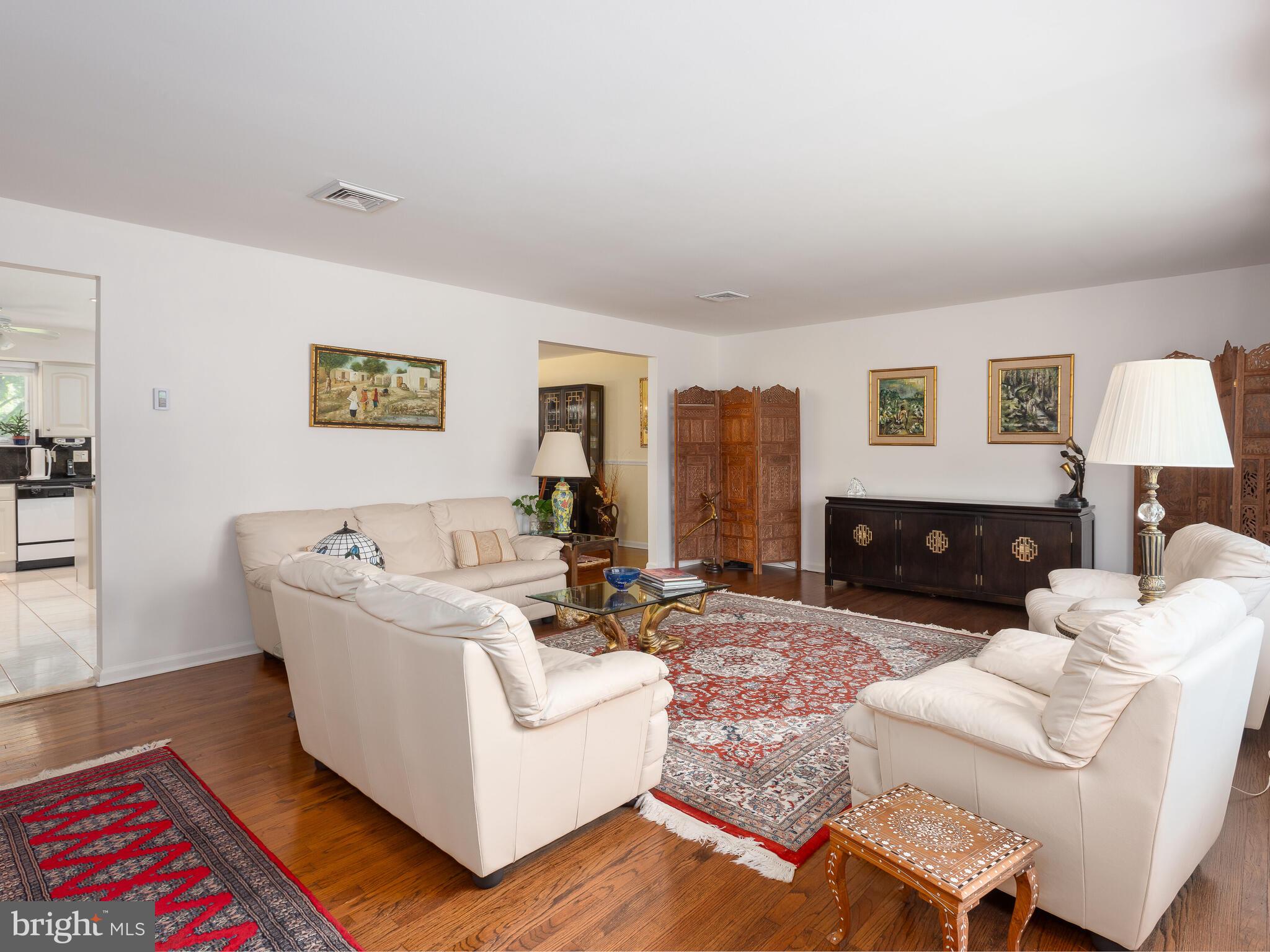 1114 Tannerie Run Road Ambler, PA 19002 - Photo 4 of 26 Living room