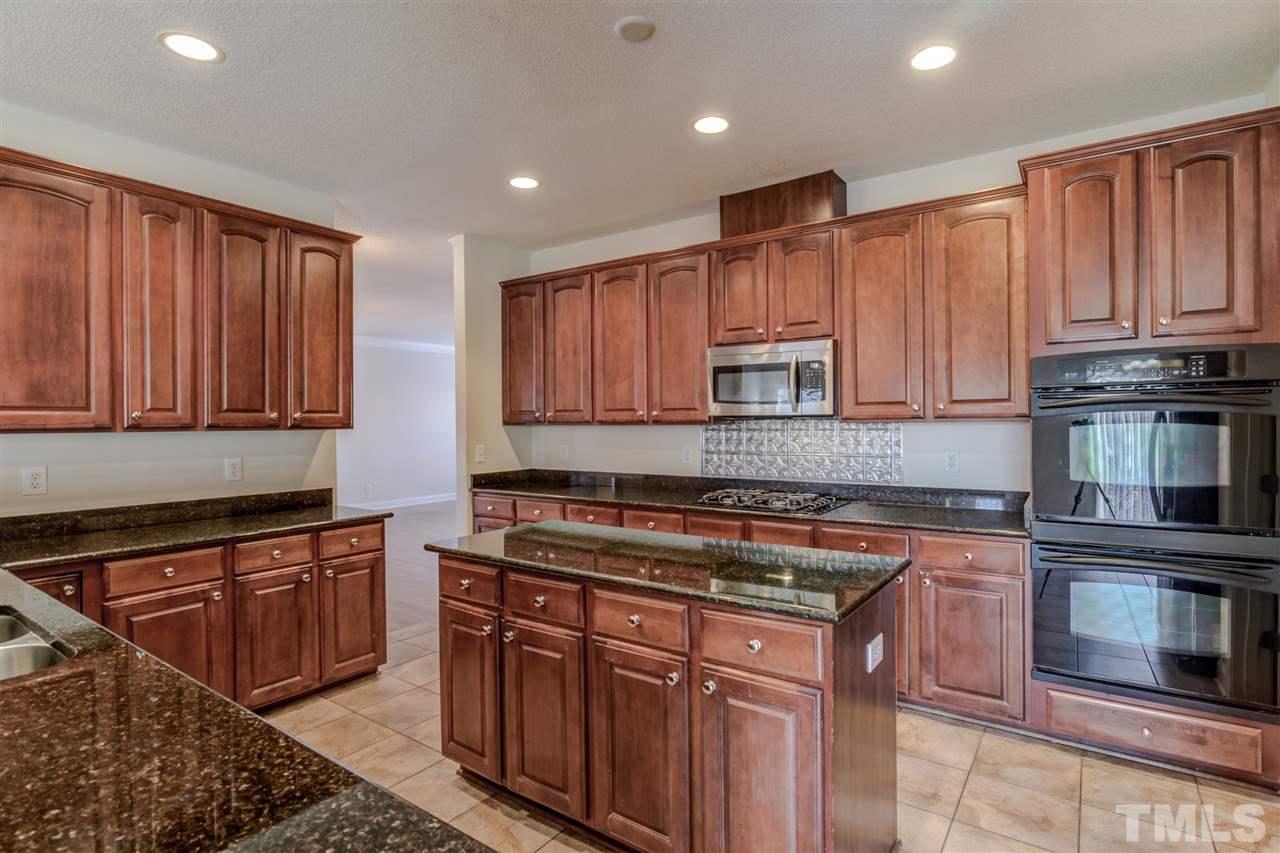 517 Thistlegate Trail Raleigh, NC 27610 - Photo 13 of 30 Gallery Image 13