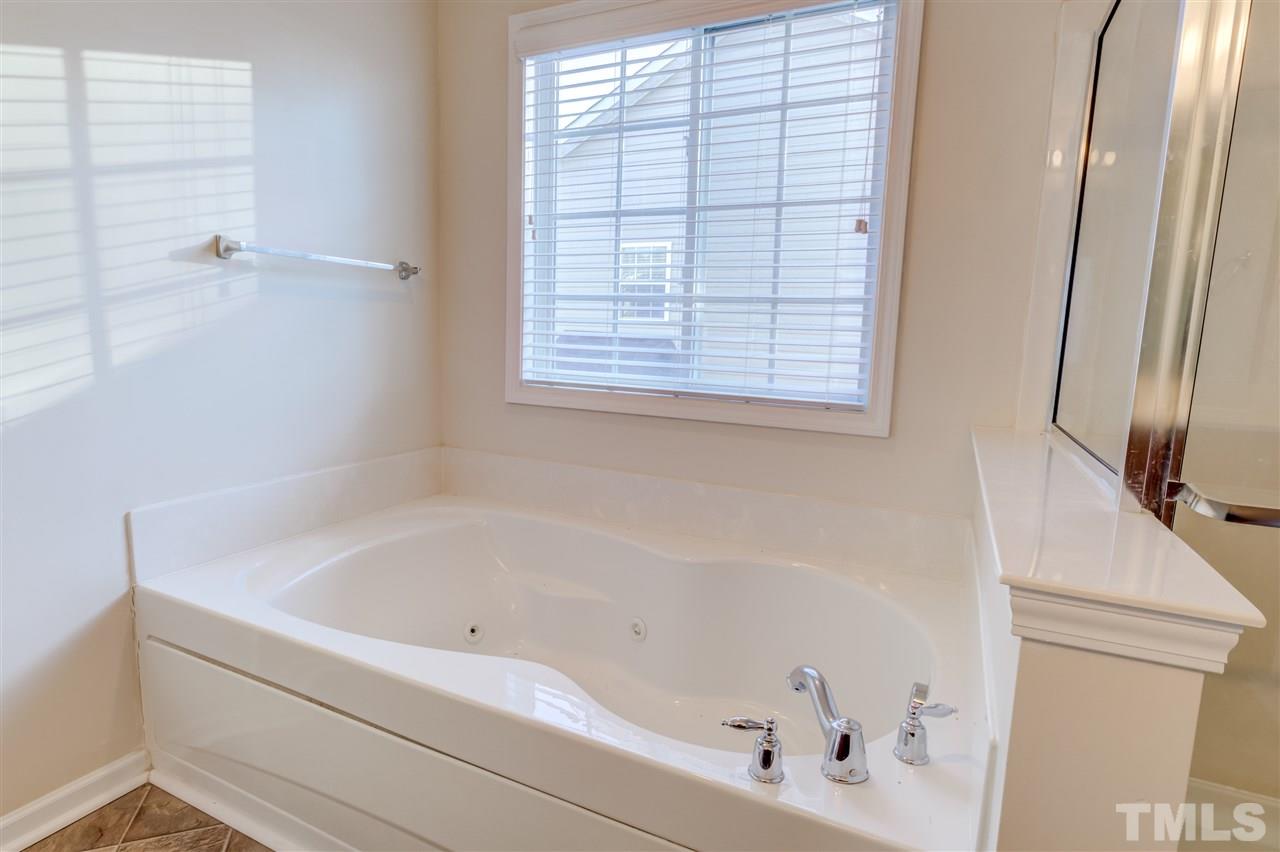 517 Thistlegate Trail Raleigh, NC 27610 - Photo 23 of 30 Gallery Image 23