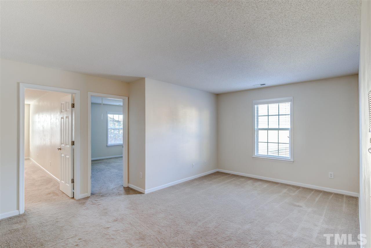 517 Thistlegate Trail Raleigh, NC 27610 - Photo 24 of 30 Gallery Image 24