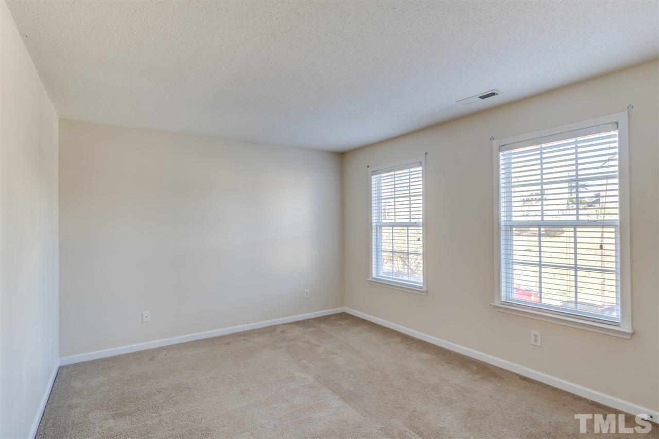 517 Thistlegate Trail Raleigh, NC 27610 - Photo 25 of 30 Gallery Image 25