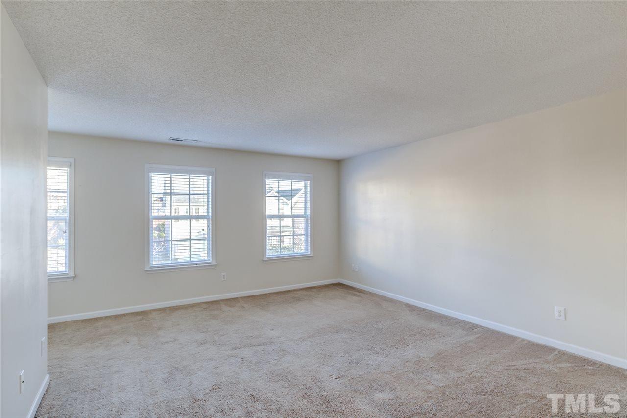 517 Thistlegate Trail Raleigh, NC 27610 - Photo 27 of 30 Gallery Image 27