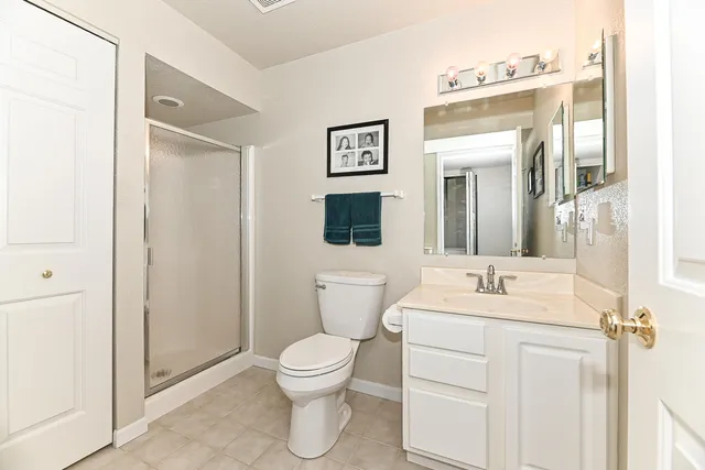 $334,999 | 509 Westfield Way, Unit F, Pewaukee, WI 53072