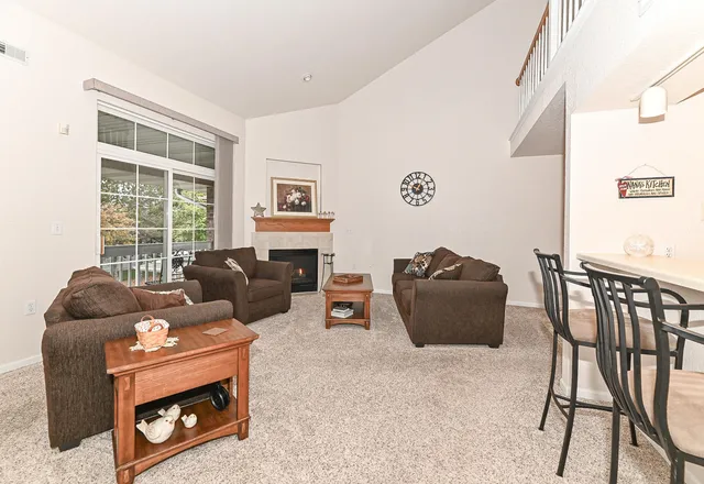 $334,999 | 509 Westfield Way, Unit F, Pewaukee, WI 53072