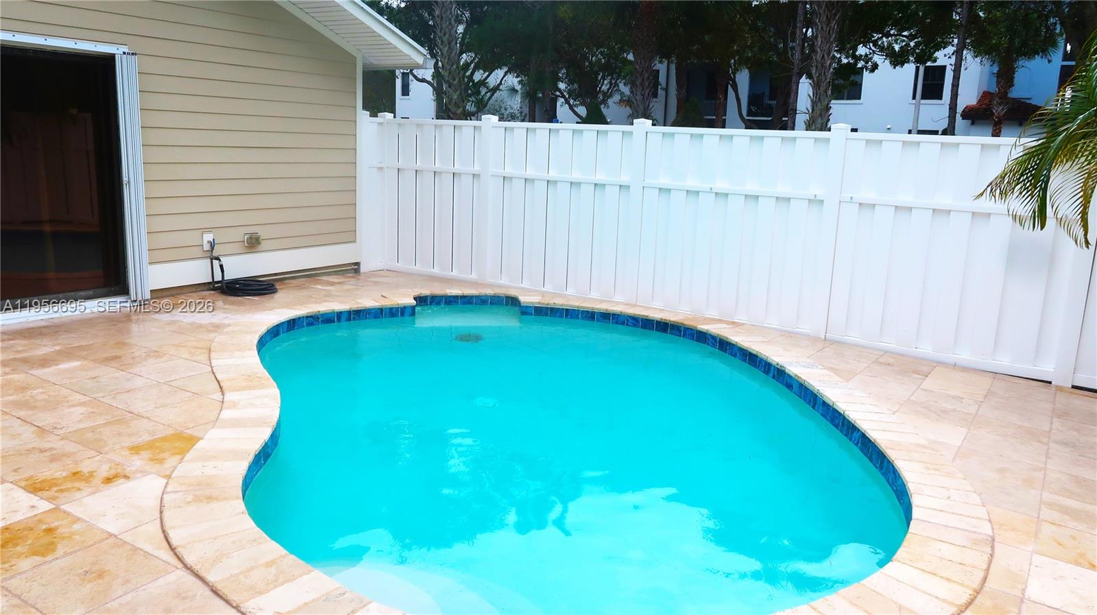 804 Summerwinds Lane Jupiter, FL 33458 - Photo 2 of 17 Private Pool