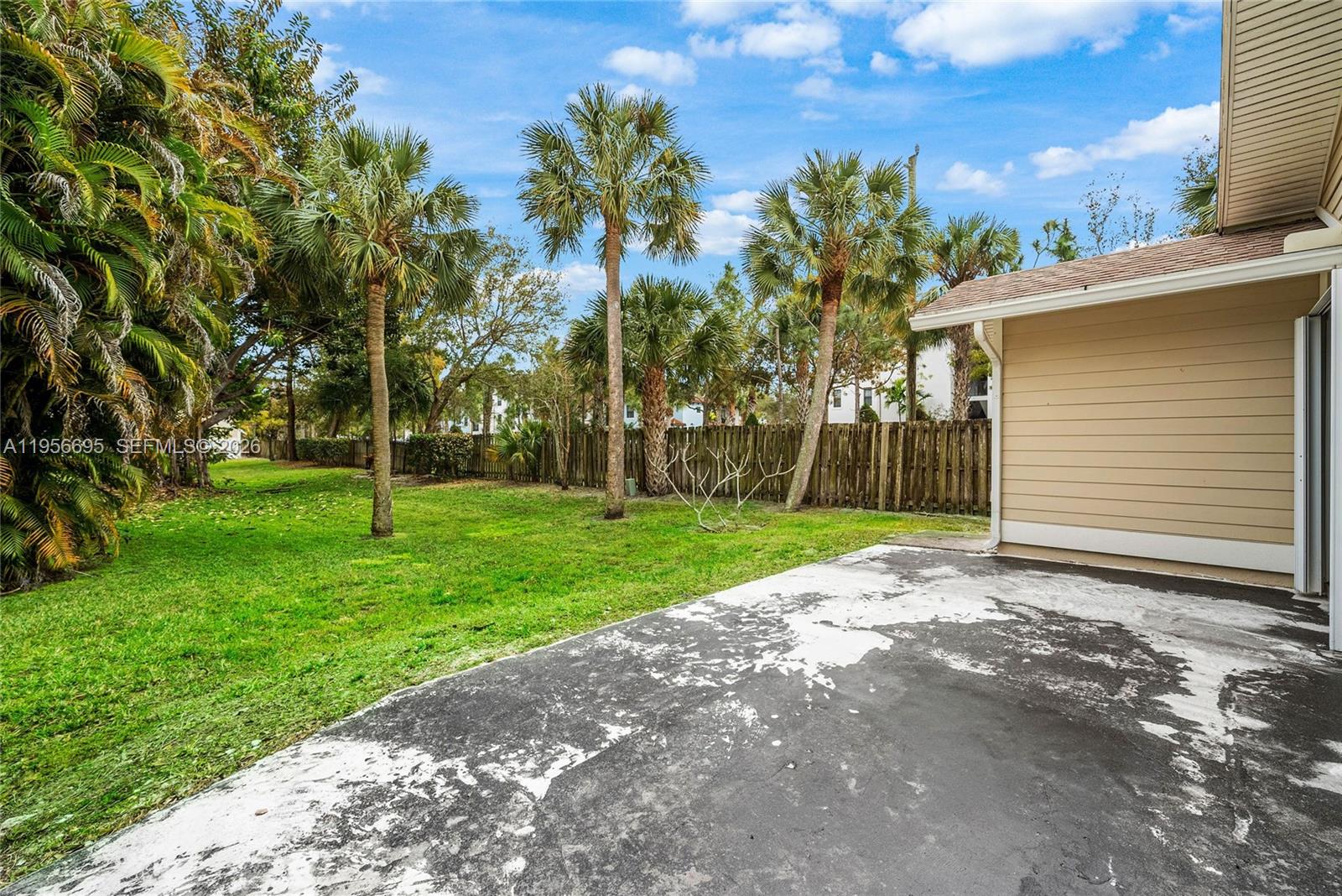 804 Summerwinds Lane Jupiter, FL 33458 - Photo 21 of 33