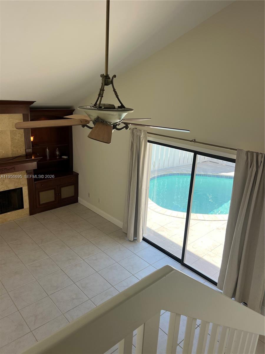 804 Summerwinds Lane Jupiter, FL 33458 - Photo 3 of 17 Vaulted ceilings, tile floors