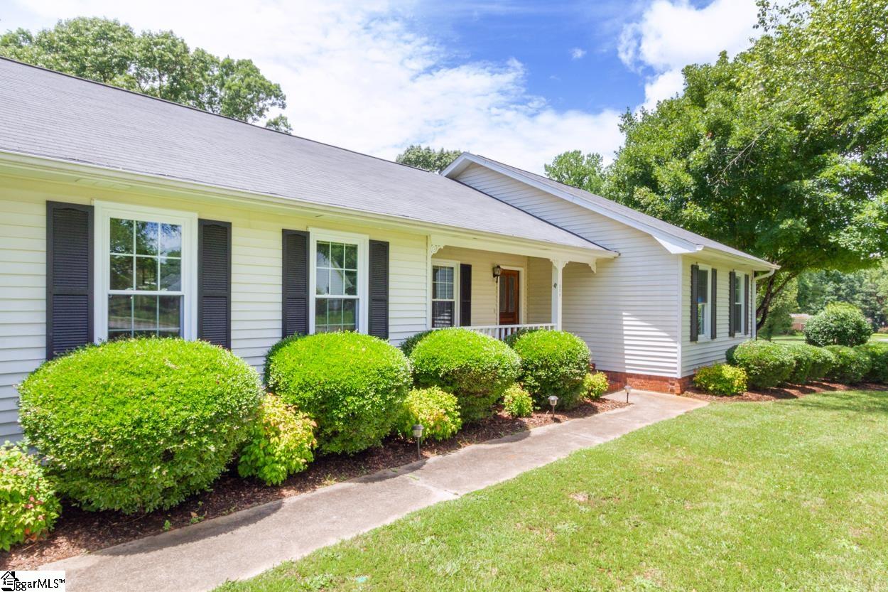 1000 Colleton Court Easley, SC 29642 - Photo 2 of 36 Gallery Image 2