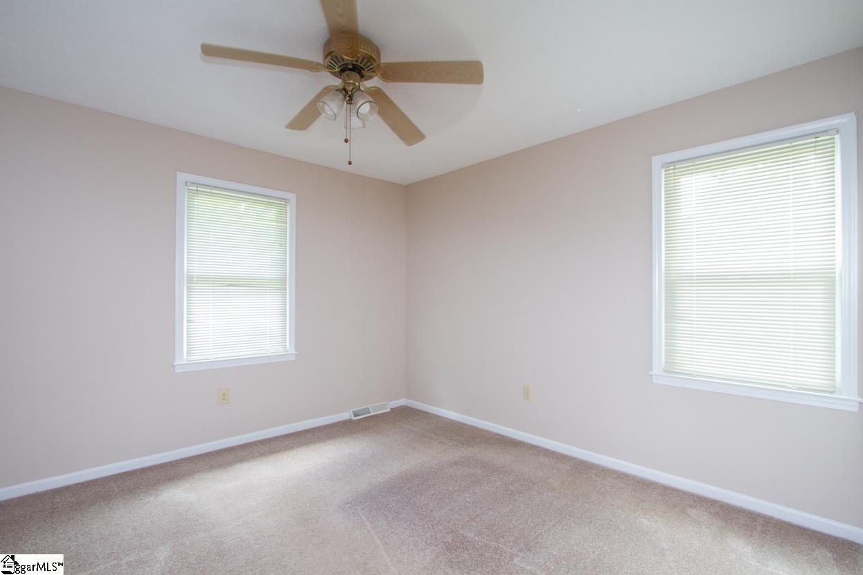 1000 Colleton Court Easley, SC 29642 - Photo 5 of 36 Gallery Image 5