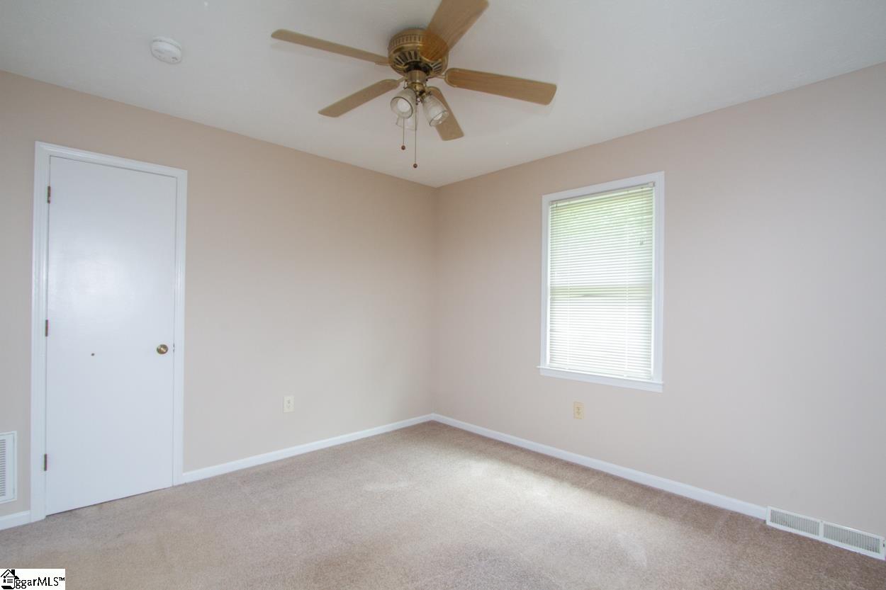 1000 Colleton Court Easley, SC 29642 - Photo 6 of 36 Gallery Image 6