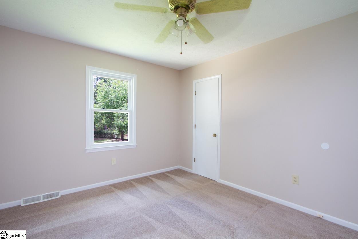 1000 Colleton Court Easley, SC 29642 - Photo 10 of 36 Gallery Image 10