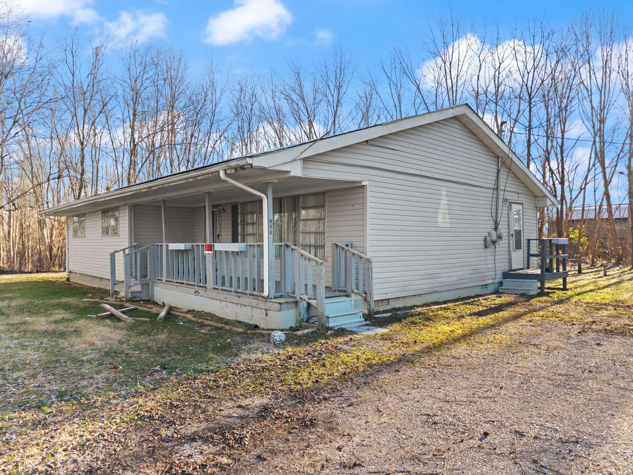 960 Court Road London, KY 40744 - Photo 4 of 33 32-web-or-mls-DJI_20251215093200_0003_D