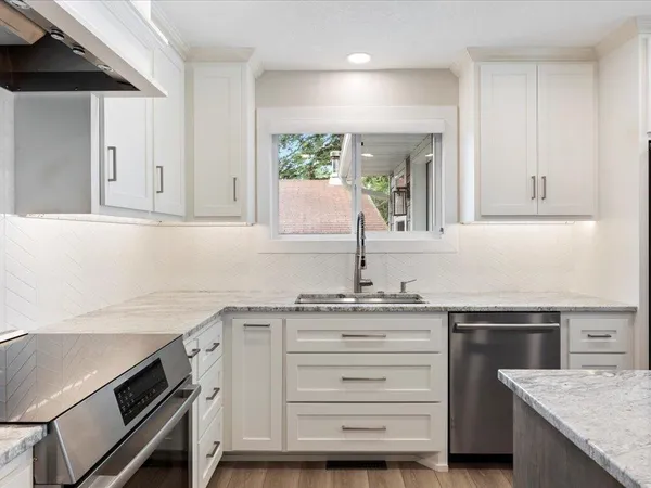 $849,900 | 1725 White Cloud Drive North, Isle, MN 56342