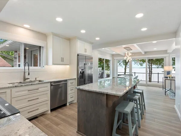 $849,900 | 1725 White Cloud Drive North, Isle, MN 56342