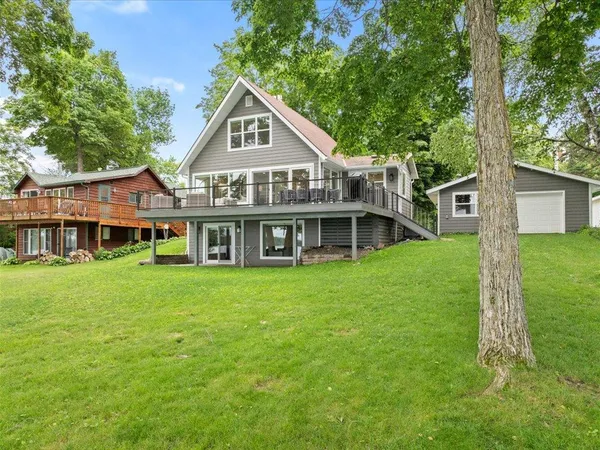 $849,900 | 1725 White Cloud Drive North, Isle, MN 56342