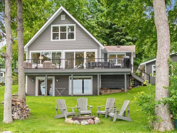 $849,900 | 1725 White Cloud Drive North, Isle, MN 56342