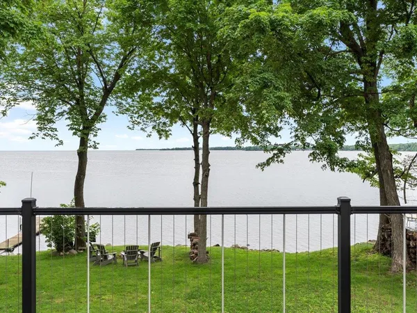 $849,900 | 1725 White Cloud Drive North, Isle, MN 56342