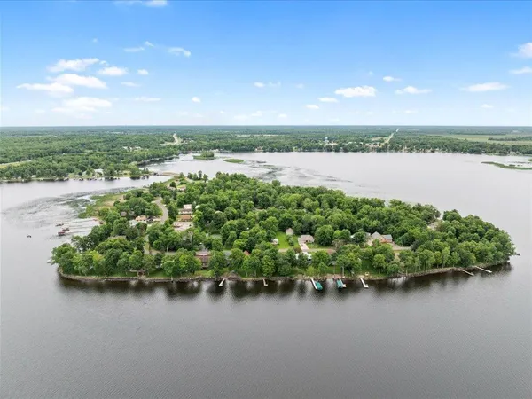 $849,900 | 1725 White Cloud Drive North, Isle, MN 56342