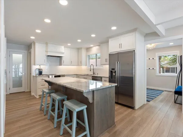 $849,900 | 1725 White Cloud Drive North, Isle, MN 56342