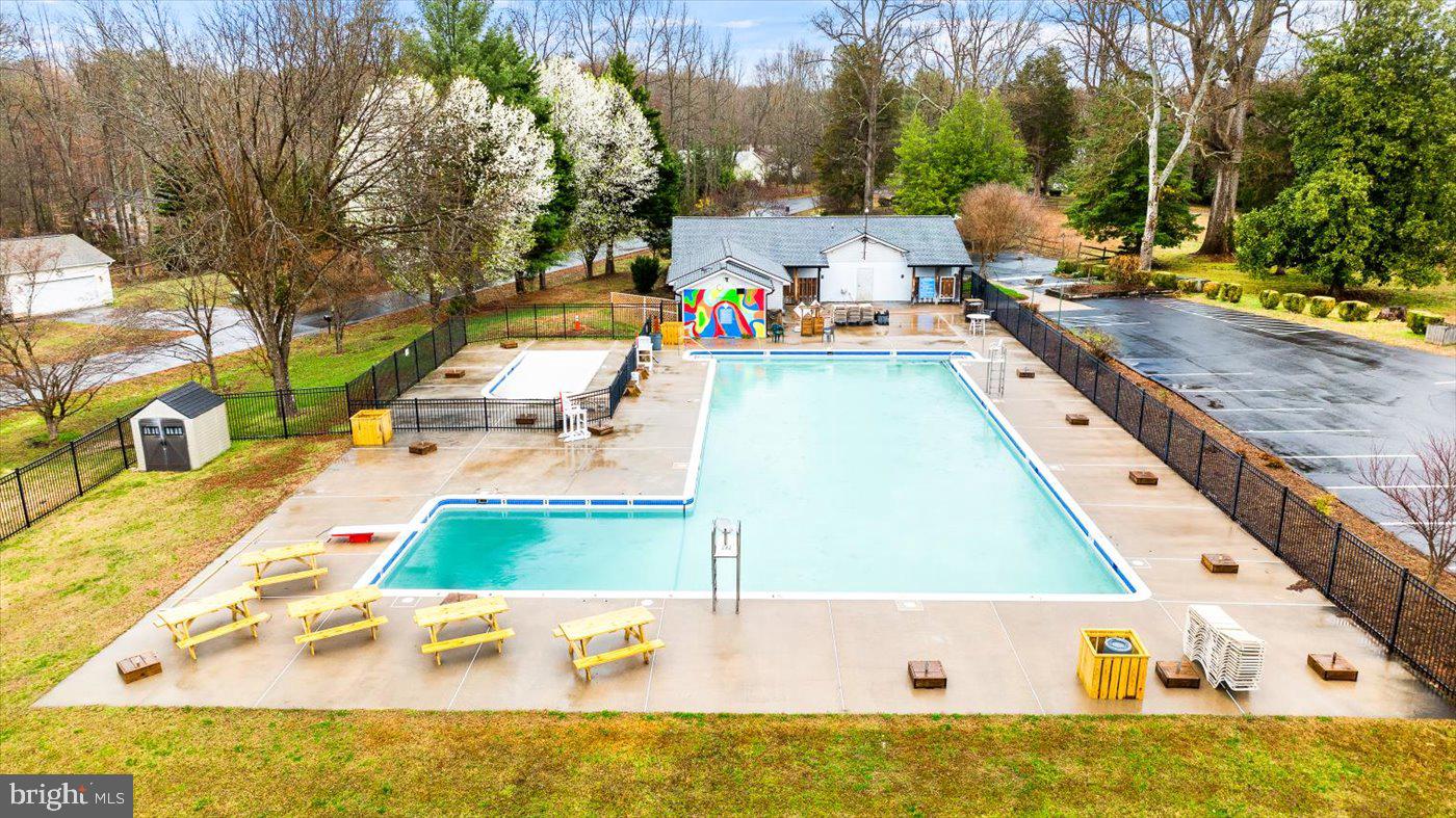 8472 Colfax Drive King George, VA 22485 - Photo 41 of 62 Community pool