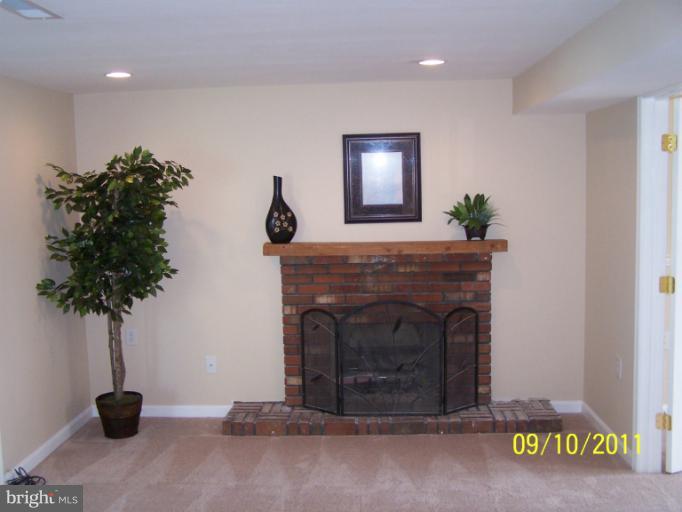 214 Compton Road Waldorf, MD 20602 - Photo 20 of 30 Family Room