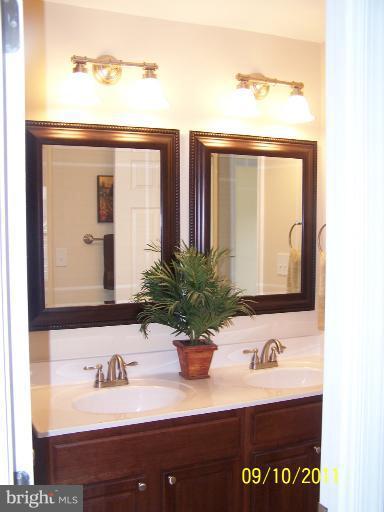 214 Compton Road Waldorf, MD 20602 - Photo 9 of 30 Bath (Master)