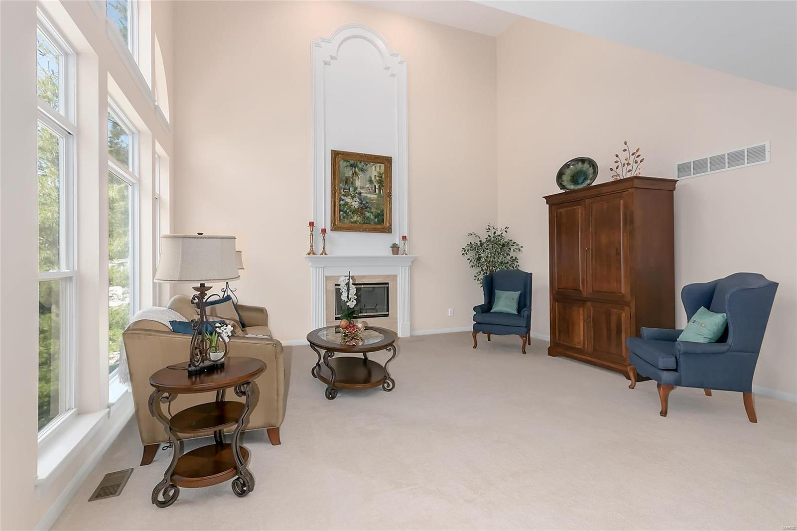 1042 Kiefer Ridge Drive Ballwin, MO 63021 - Photo 17 of 54 Gallery Image 17