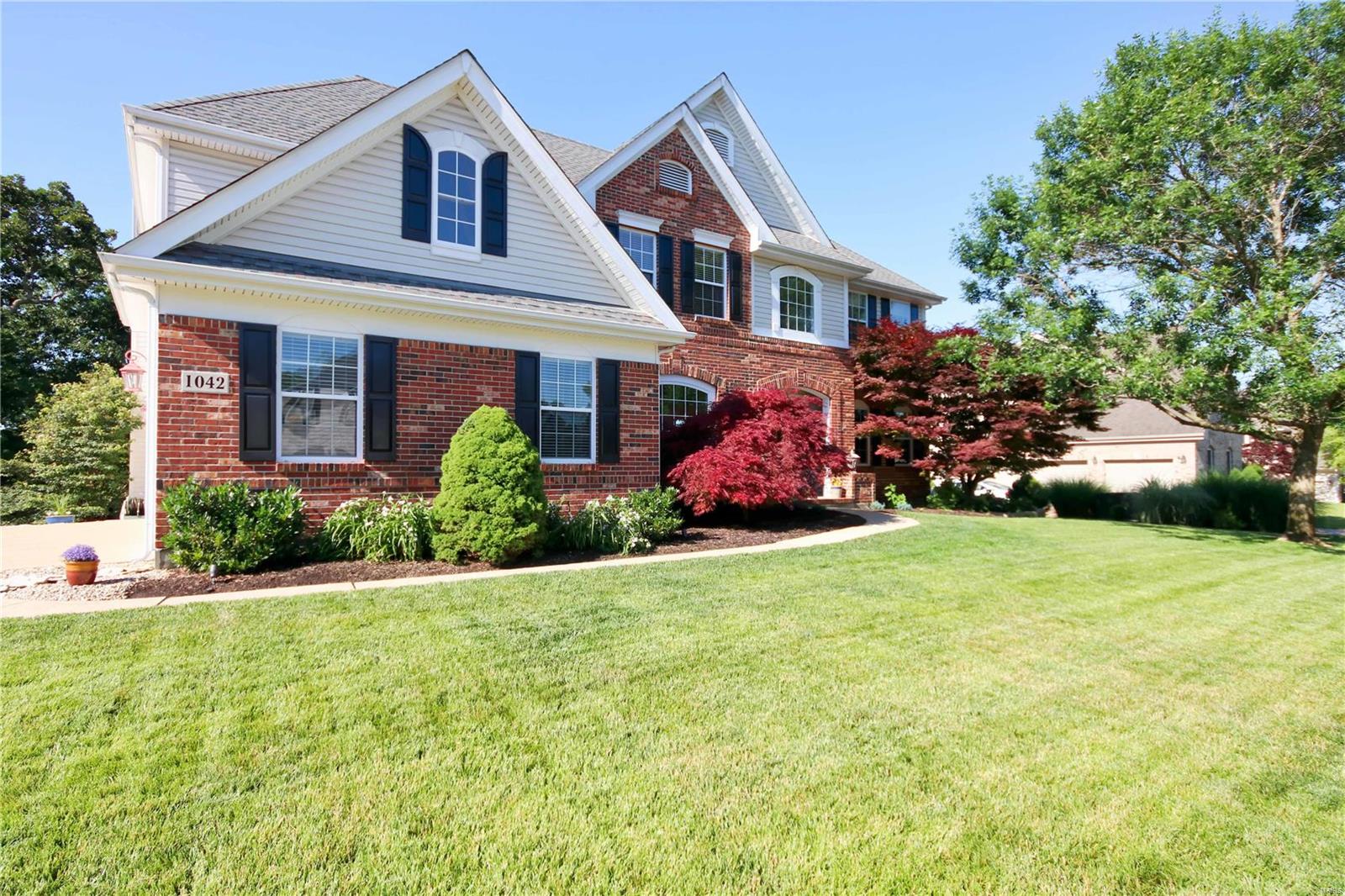 1042 Kiefer Ridge Drive Ballwin, MO 63021 - Photo 7 of 54 Gallery Image 7