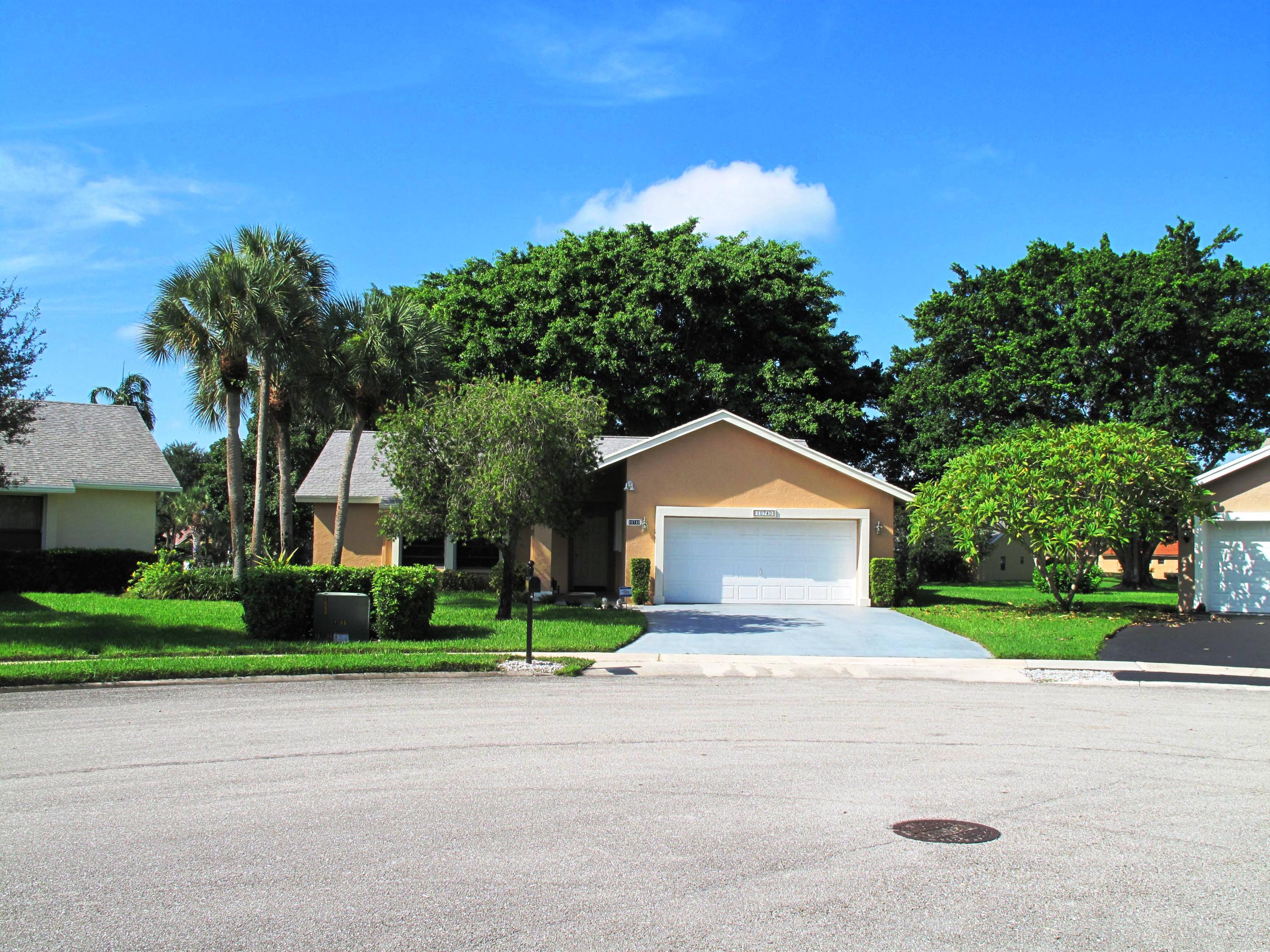 10740 180th Place South Boca Raton, FL 33498 - Photo 2 of 59 Front view of home (1)
