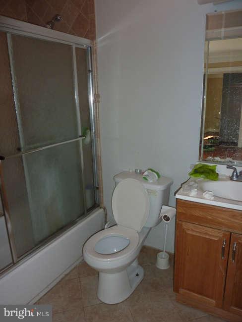 3423 Holly Road Annandale, VA 22003 - Photo 14 of 25 Bath