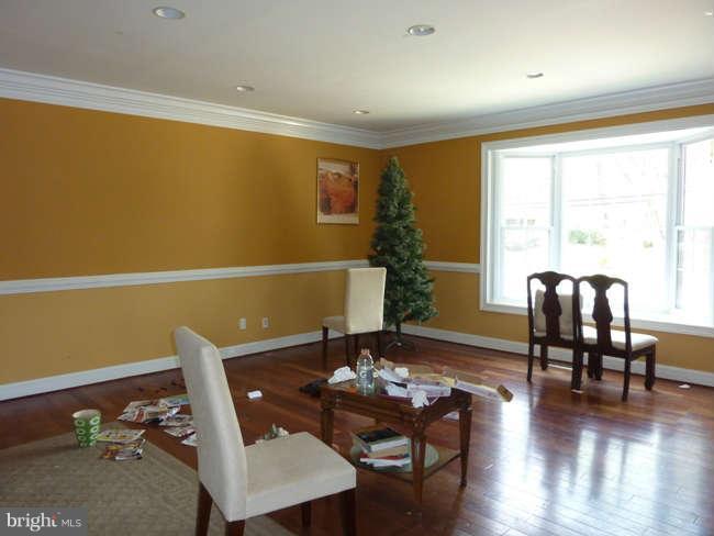 3423 Holly Road Annandale, VA 22003 - Photo 5 of 25 Family Room