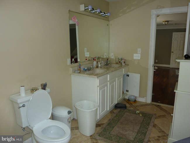 3423 Holly Road Annandale, VA 22003 - Photo 9 of 25 Bath (Master)