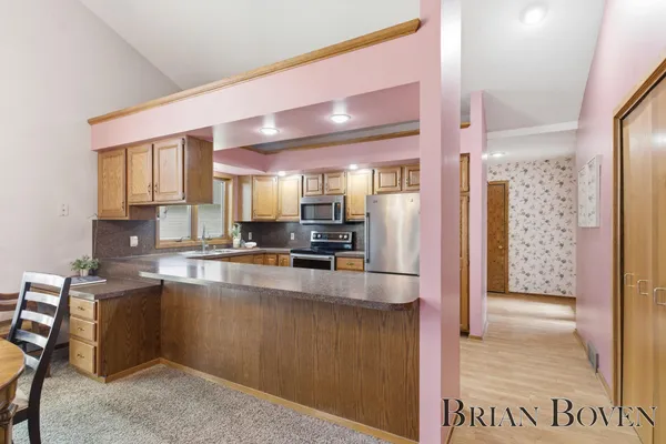 $375,000 | 6957 Pinehurst Lane Northeast, Unit 3, Rockford, MI 49341