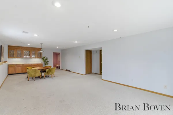 $375,000 | 6957 Pinehurst Lane Northeast, Unit 3, Rockford, MI 49341