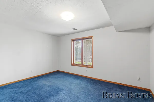 $375,000 | 6957 Pinehurst Lane Northeast, Unit 3, Rockford, MI 49341