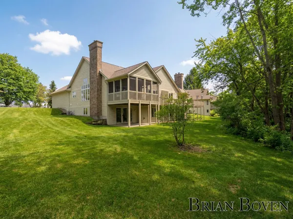 $375,000 | 6957 Pinehurst Lane Northeast, Unit 3, Rockford, MI 49341