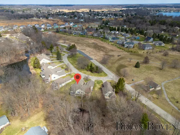 $375,000 | 6957 Pinehurst Lane Northeast, Unit 3, Rockford, MI 49341