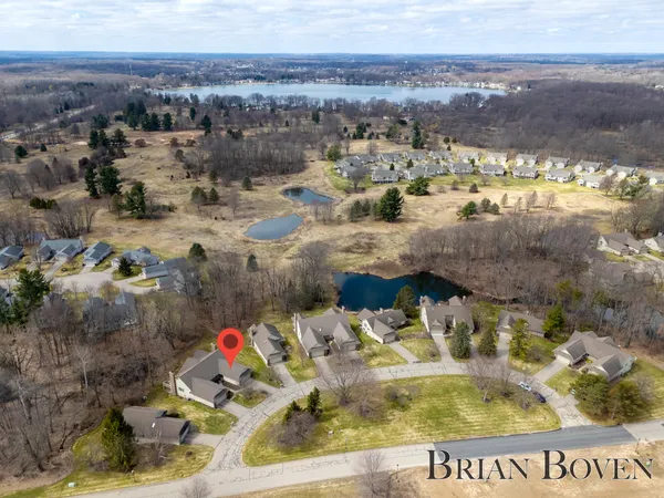 $375,000 | 6957 Pinehurst Lane Northeast, Unit 3, Rockford, MI 49341