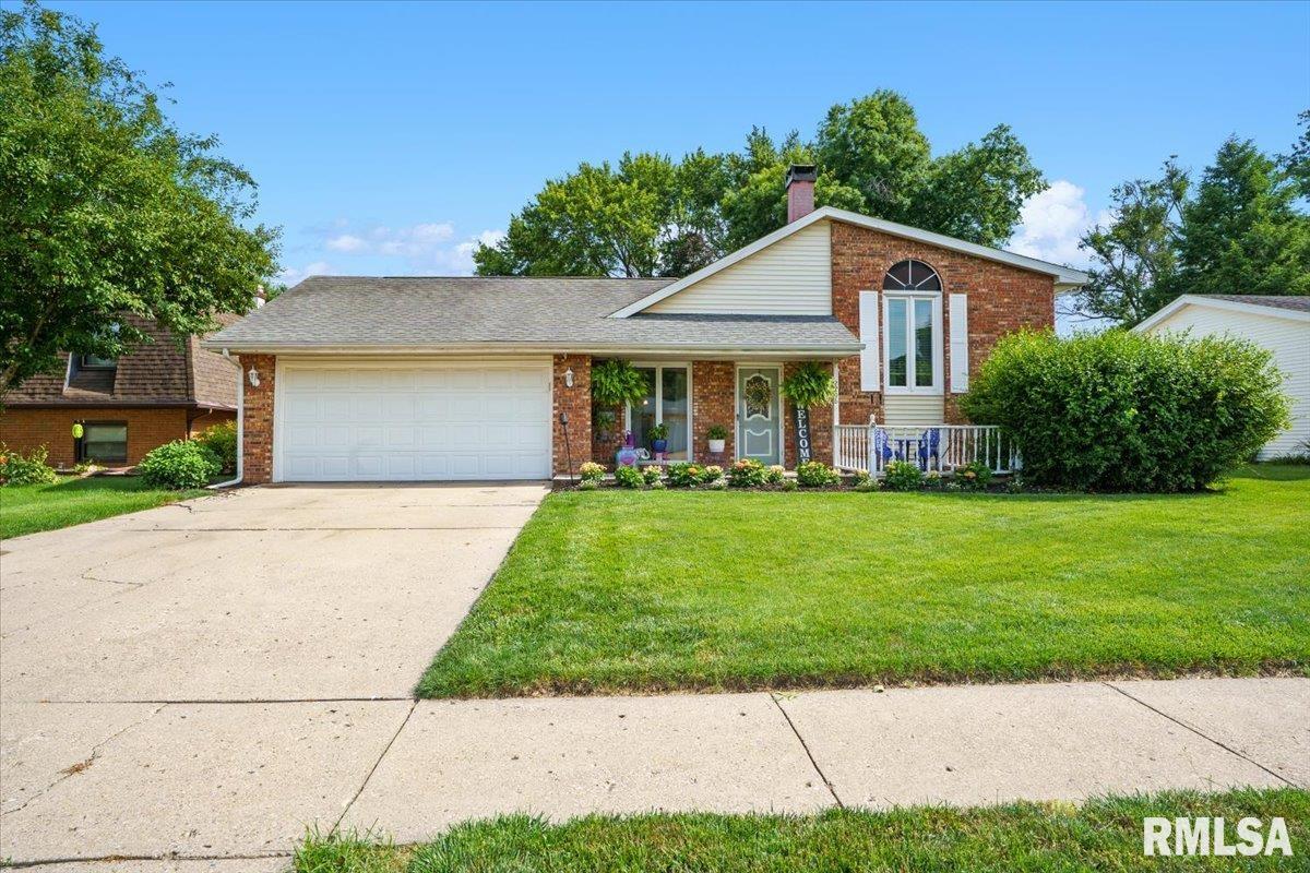 2208 Trowbridge Road Springfield, IL 62703 - Photo 2 of 28