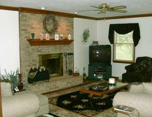 85 Firethorn Road Economy, PA 15005 - Photo 2 of 7