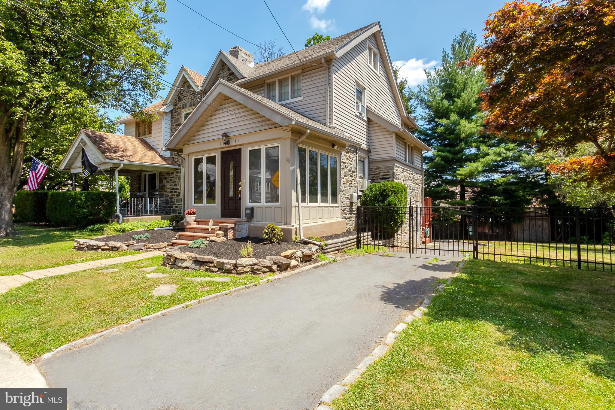 7231 Hilltop Road Upper Darby, PA 19082 - Photo 2 of 24